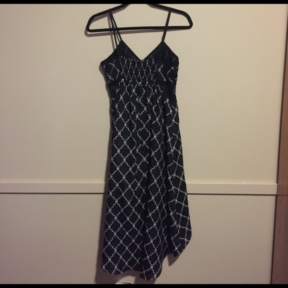 High-Low Dress - Picture 3 of 5